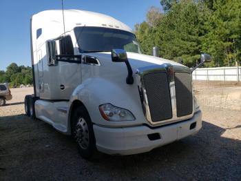  Salvage Kenworth Constructi