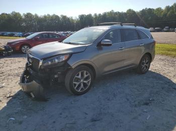  Salvage Kia Sorento