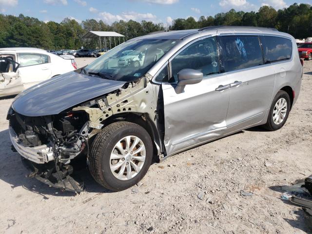  Salvage Chrysler Pacifica