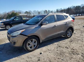  Salvage Hyundai TUCSON