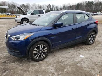  Salvage Nissan Kicks