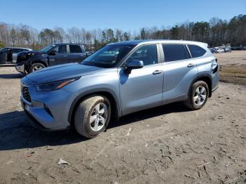  Salvage Toyota Highlander