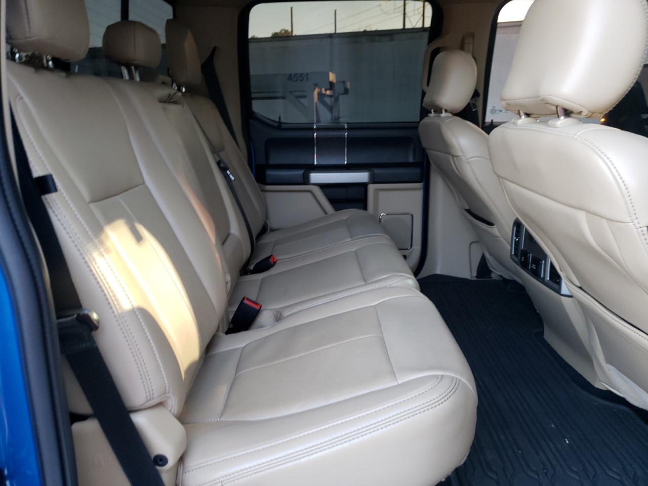 Ford F-350 Super Duty Image 8