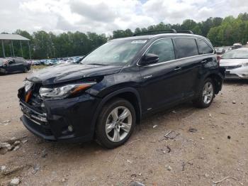  Salvage Toyota Highlander