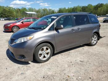  Salvage Toyota Sienna
