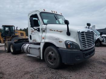  Salvage Freightliner Cascadia