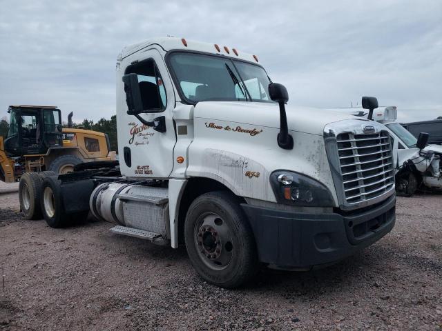  Salvage Freightliner Cascadia