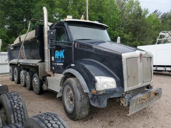  Salvage Kenworth T880
