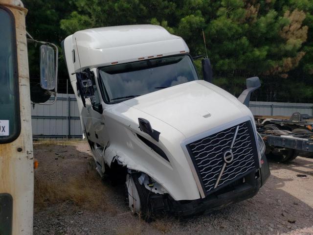  Salvage Volvo Vn