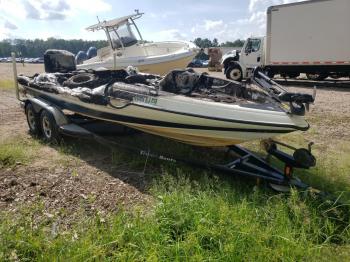  Salvage Triton Boat