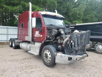  Salvage Peterbilt 579