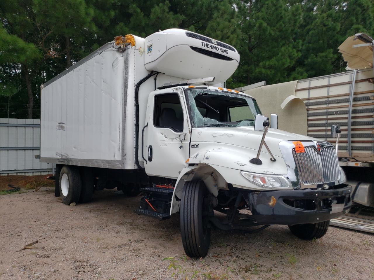 International Mv607 Image 2