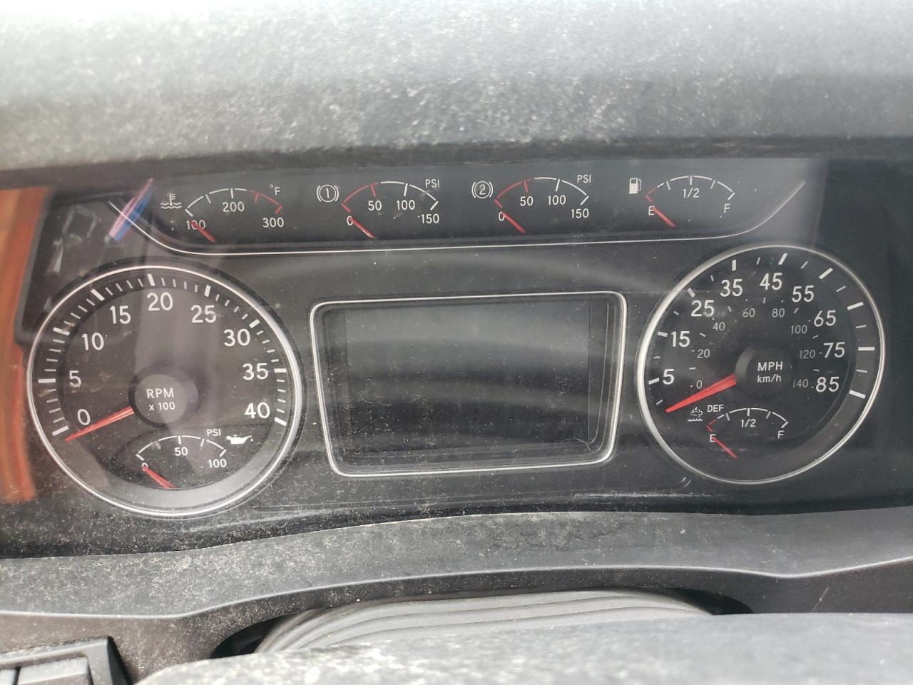 International Mv607 Image 4