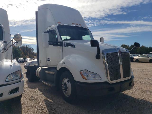  Salvage Kenworth Constructi