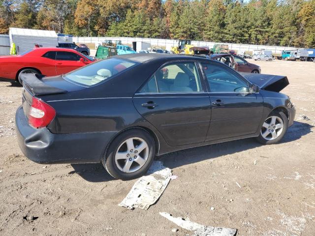 Toyota Camry Le Image 4