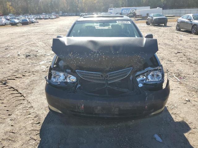 Toyota Camry Le Image 13