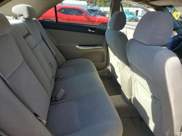 Toyota Camry Le Image 11