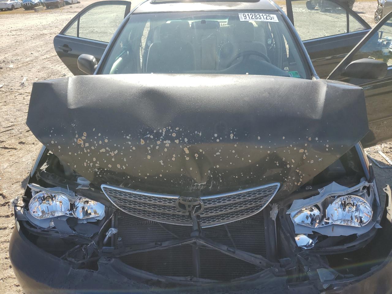 Toyota Camry Le Image 10