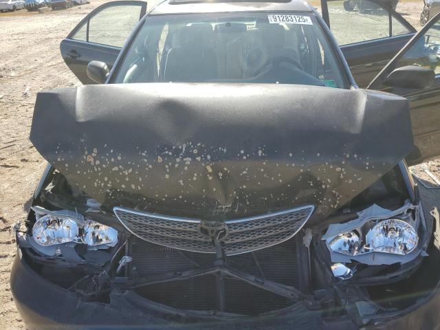 Toyota Camry Le Image 10