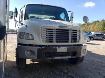  Salvage Freightliner M2 106 Med