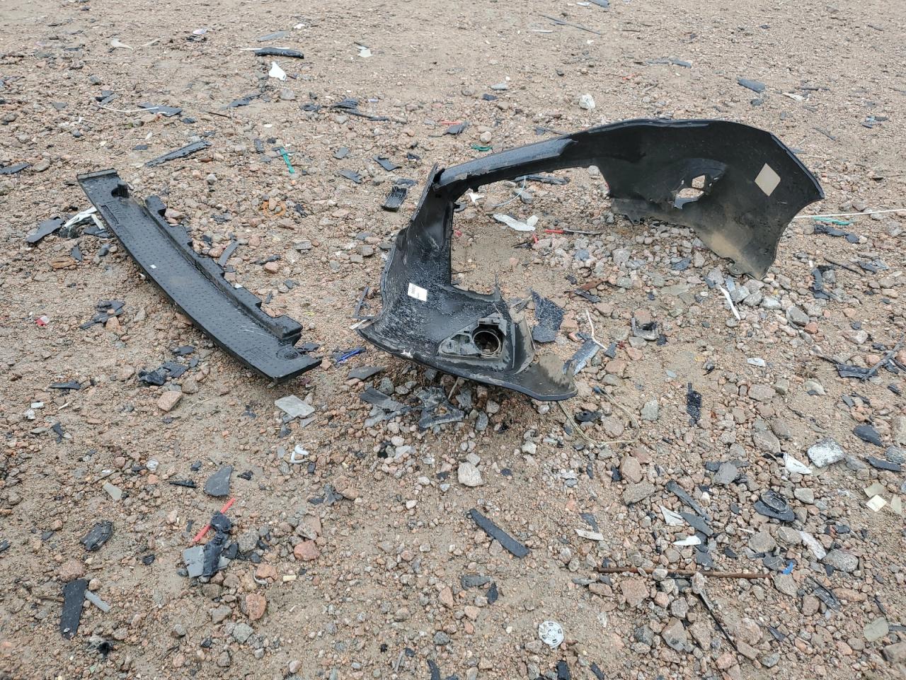 Toyota Camry Base Image 9