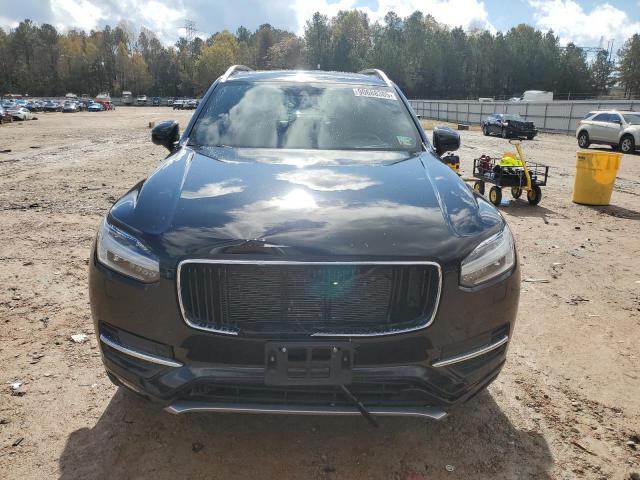 Volvo XC90 T5 Image 10