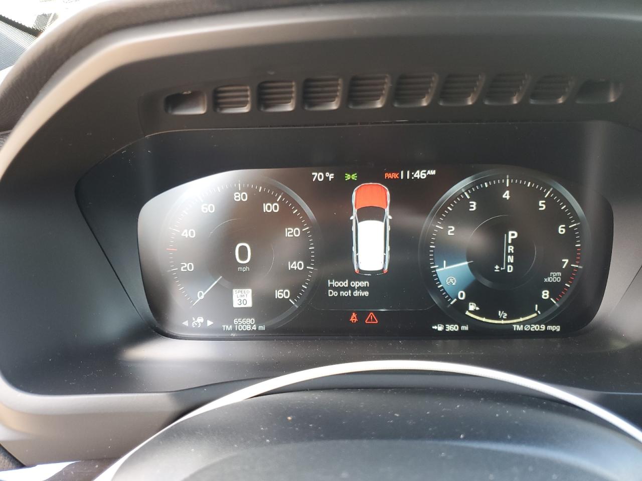 Volvo XC90 T5 Image 8