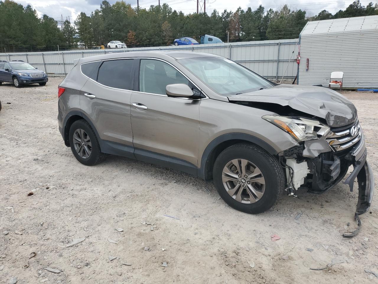 Hyundai SANTA FE Image 4