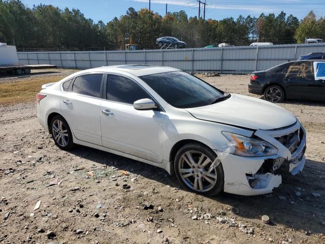 Nissan Altima 3.5s Image 4