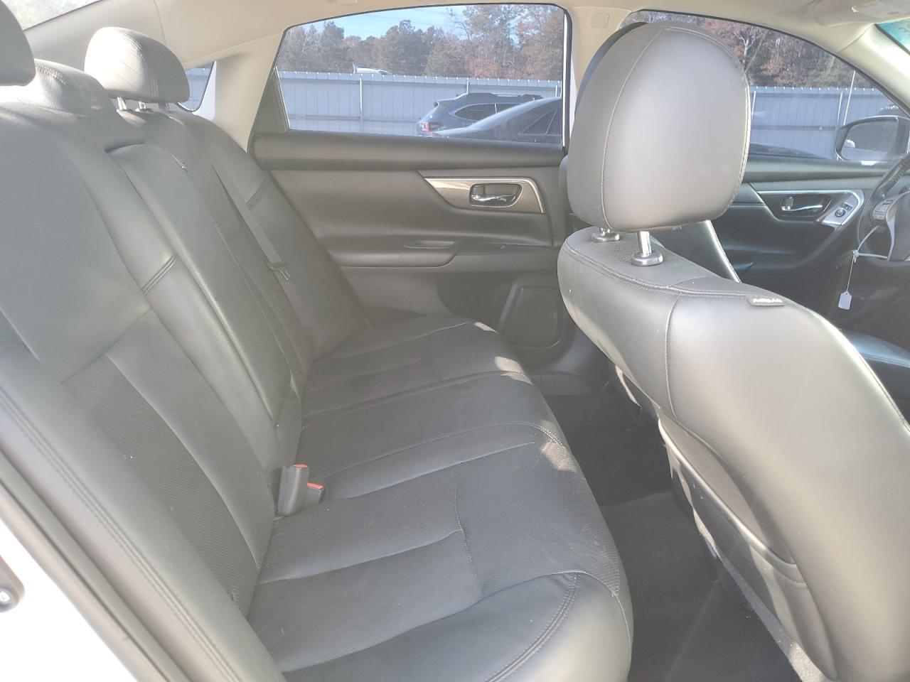 Nissan Altima 3.5s Image 7