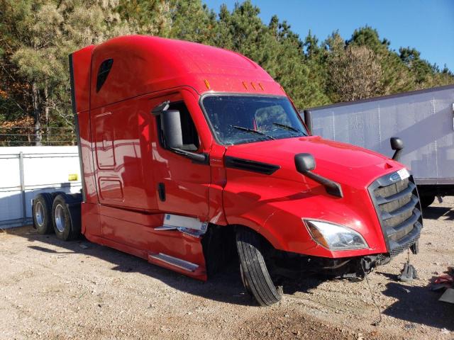  Salvage Freightliner Cascadia 1