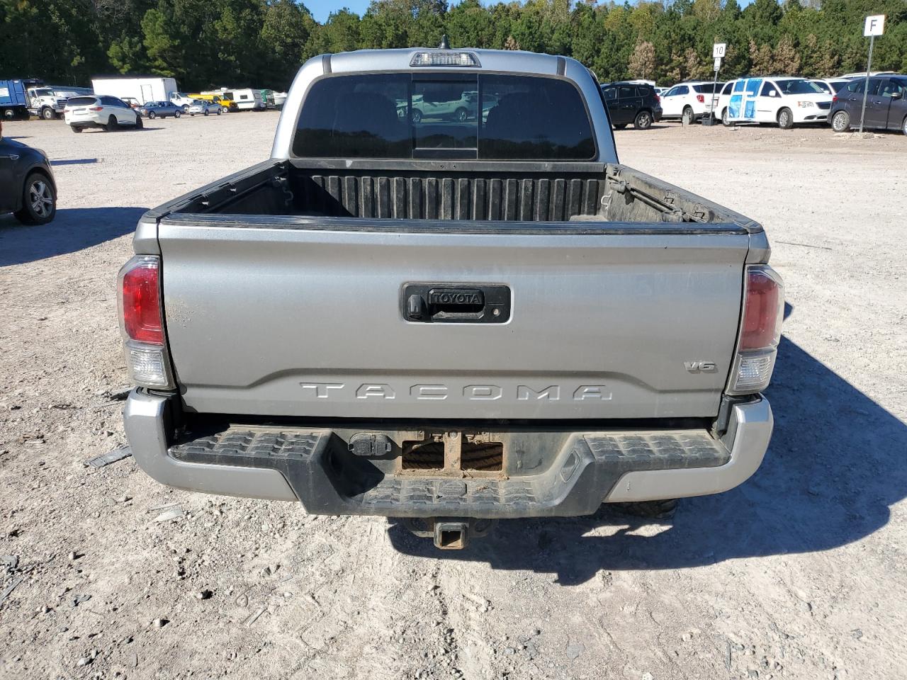 Toyota Tacoma Double Cab Image 9