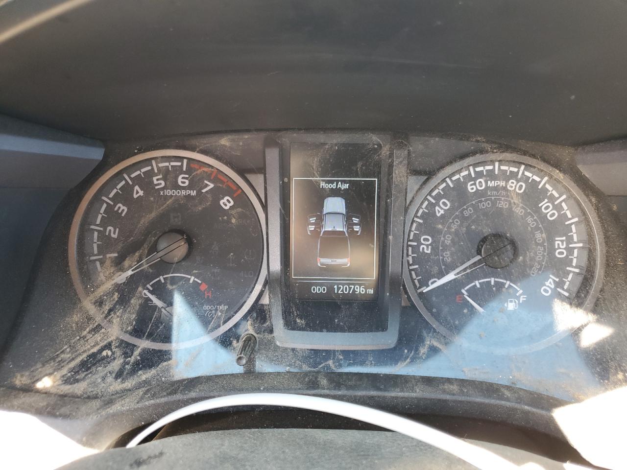 Toyota Tacoma Double Cab Image 10