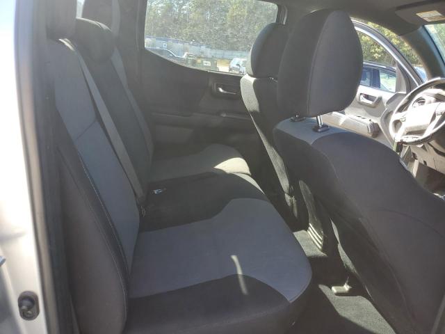 Toyota Tacoma Double Cab Image 6