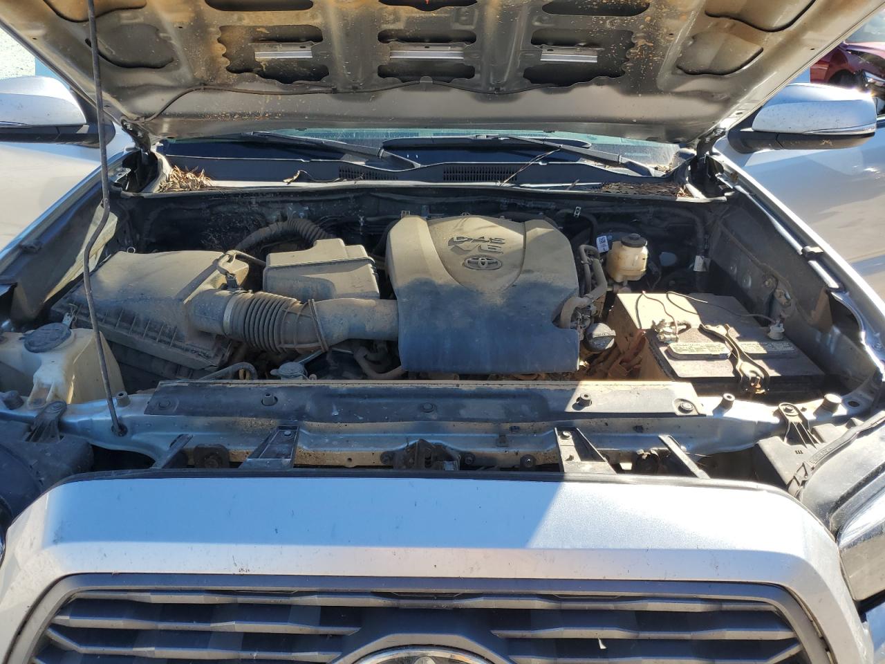 Toyota Tacoma Double Cab Image 12