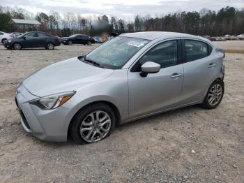  Salvage Toyota Yaris