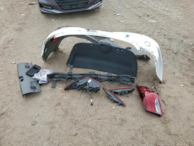 Hyundai ELANTRA Sel Image 10