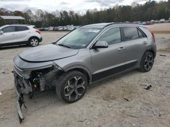  Salvage Kia Niro