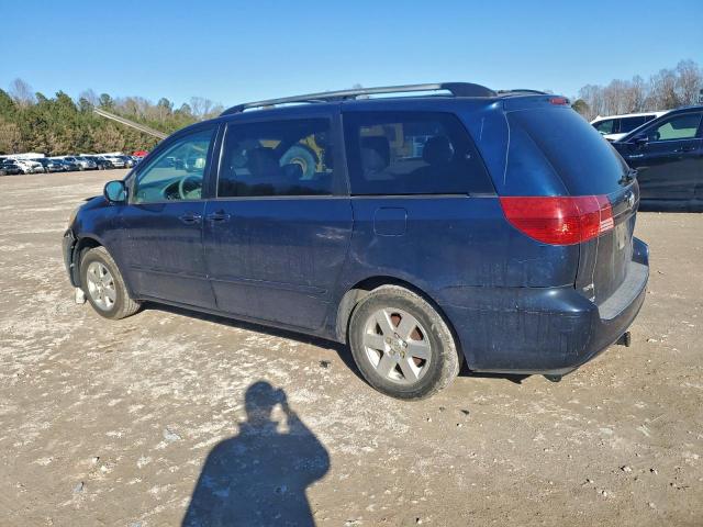 Toyota Sienna Xle Image 5