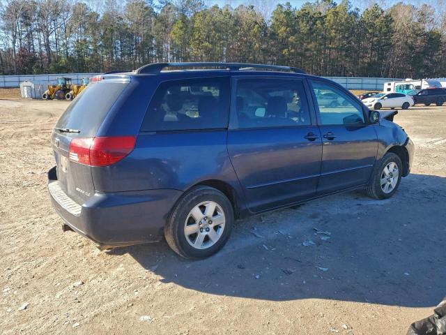 Toyota Sienna Xle Image 2