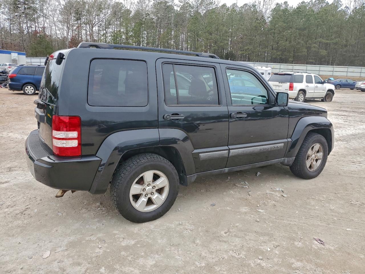 Jeep Liberty Sport Image 12