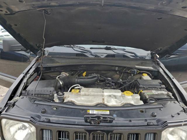 Jeep Liberty Sport Image 4