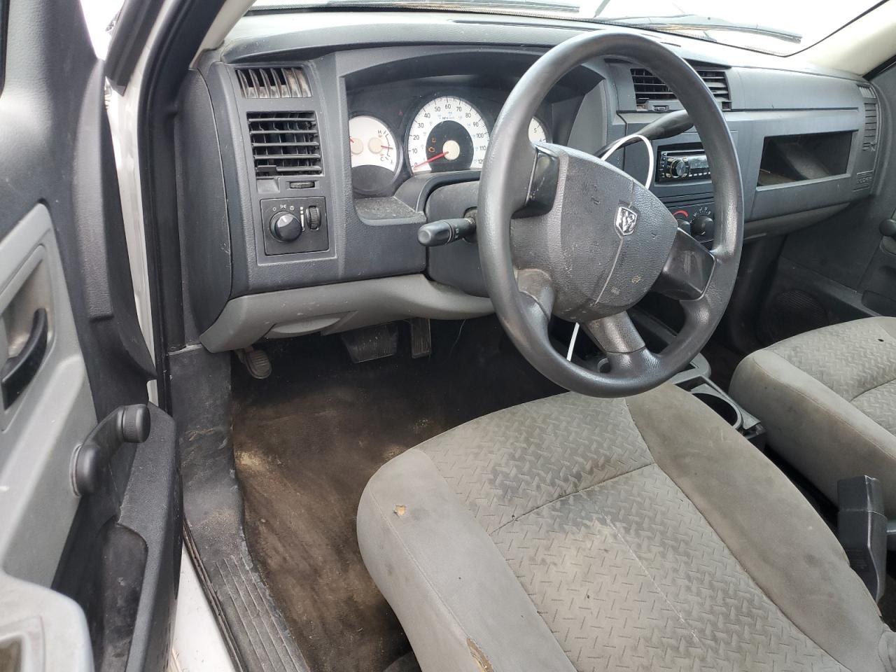 Dodge Dakota St Image 10