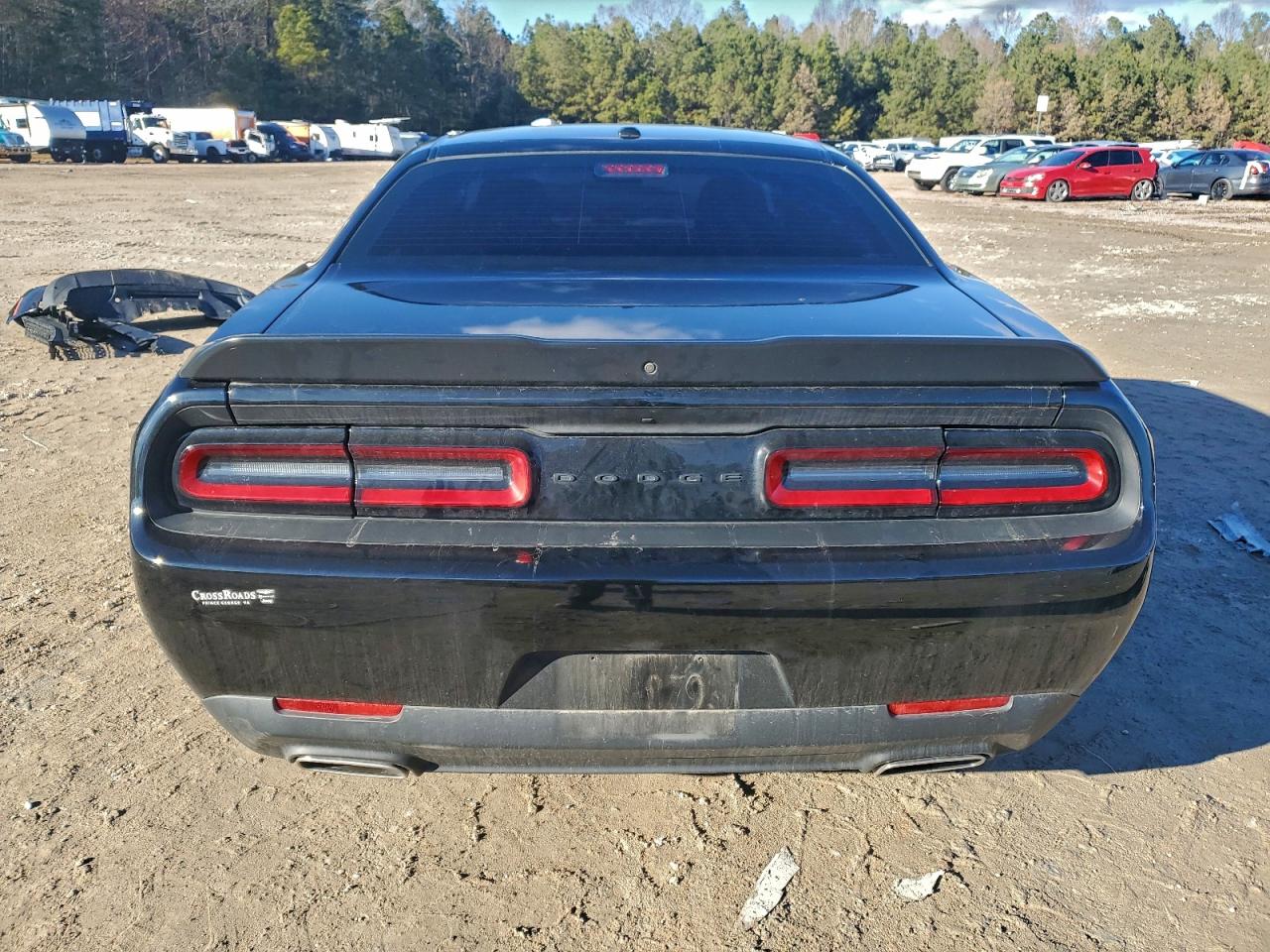 Dodge Challenger Sxt Image 8