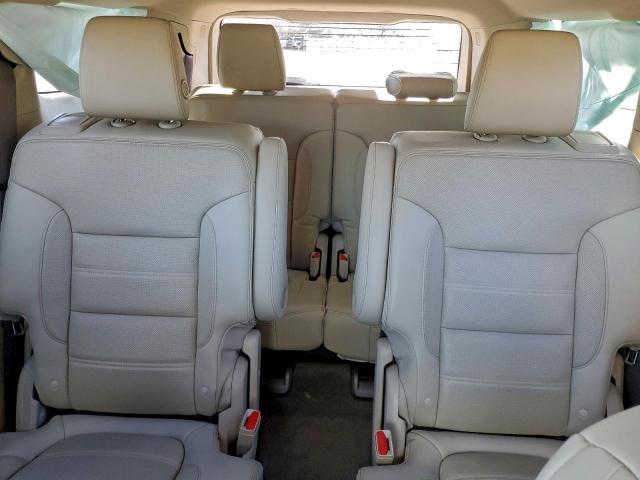 GMC Acadia Denali Image 11