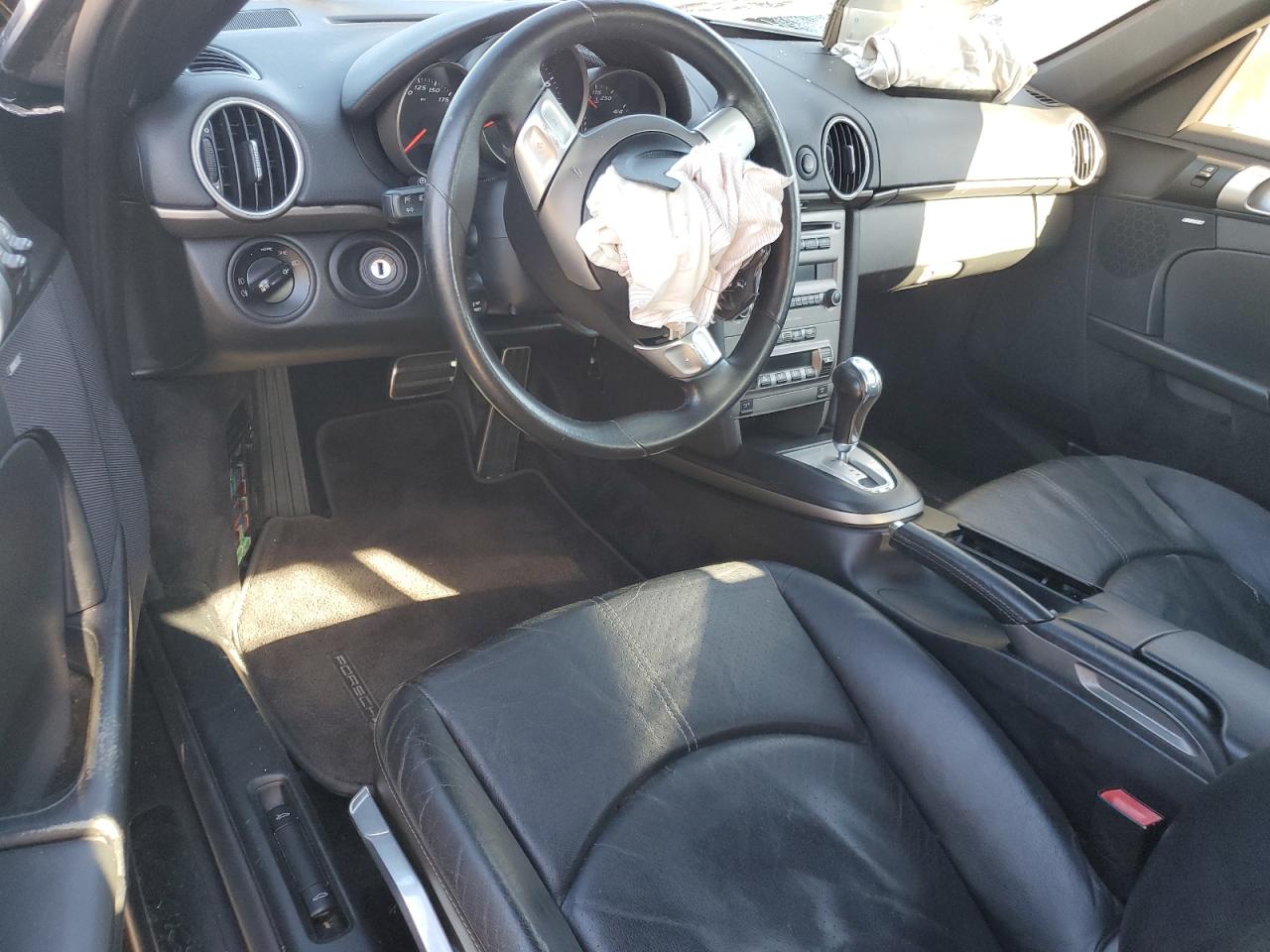 Porsche Boxster Image 5