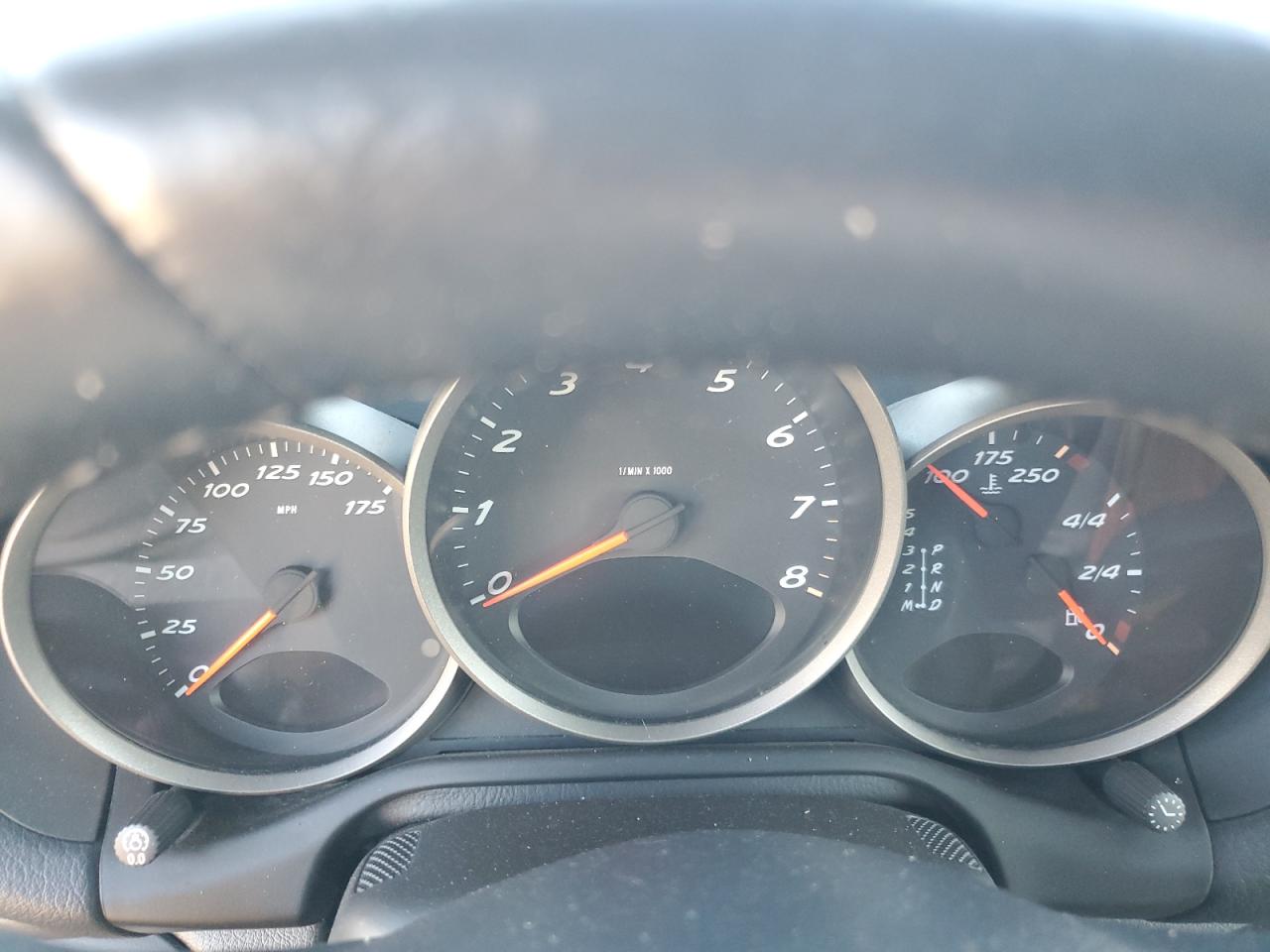 Porsche Boxster Image 11