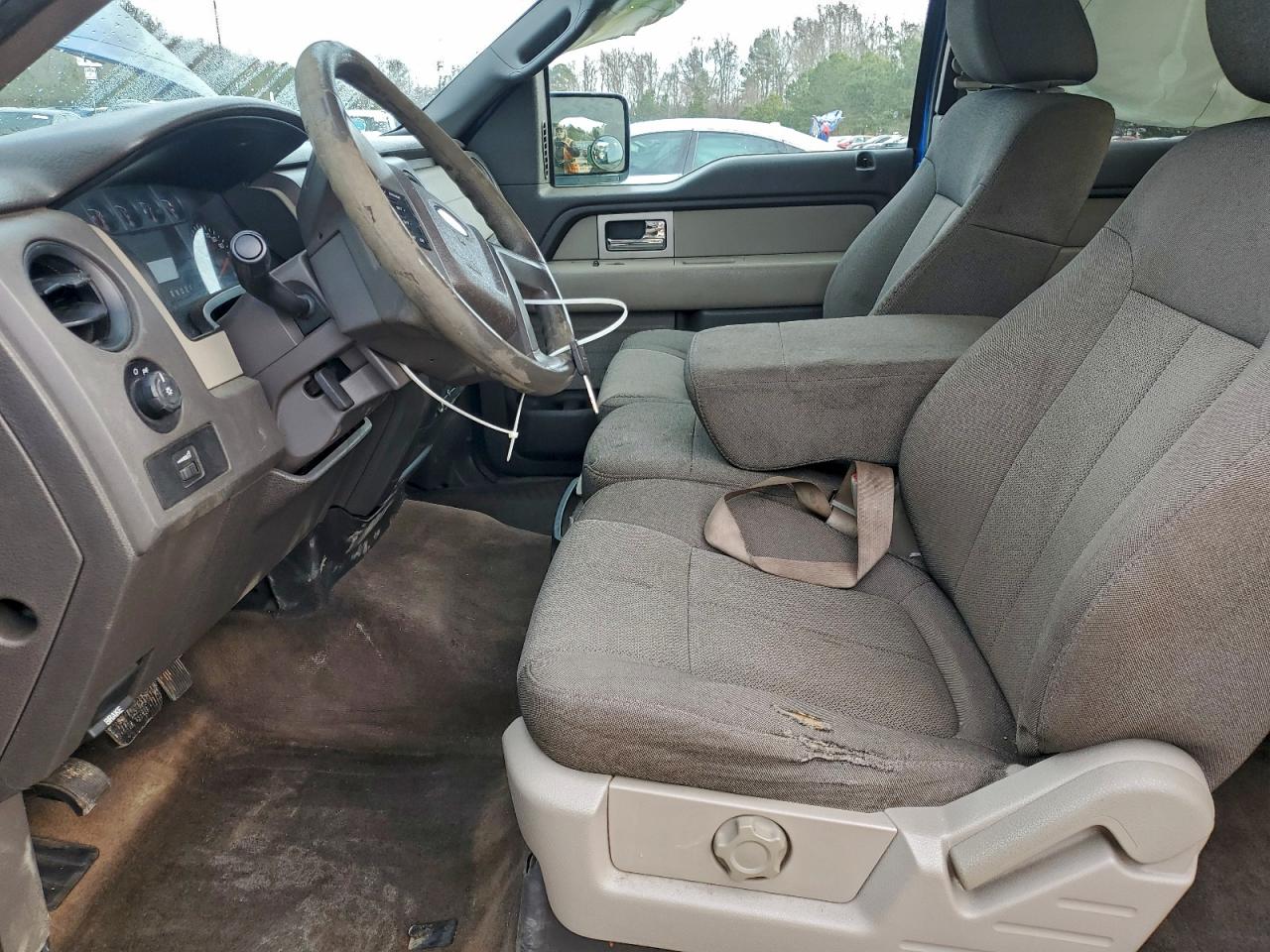 Ford F-150 Super Cab Image 13