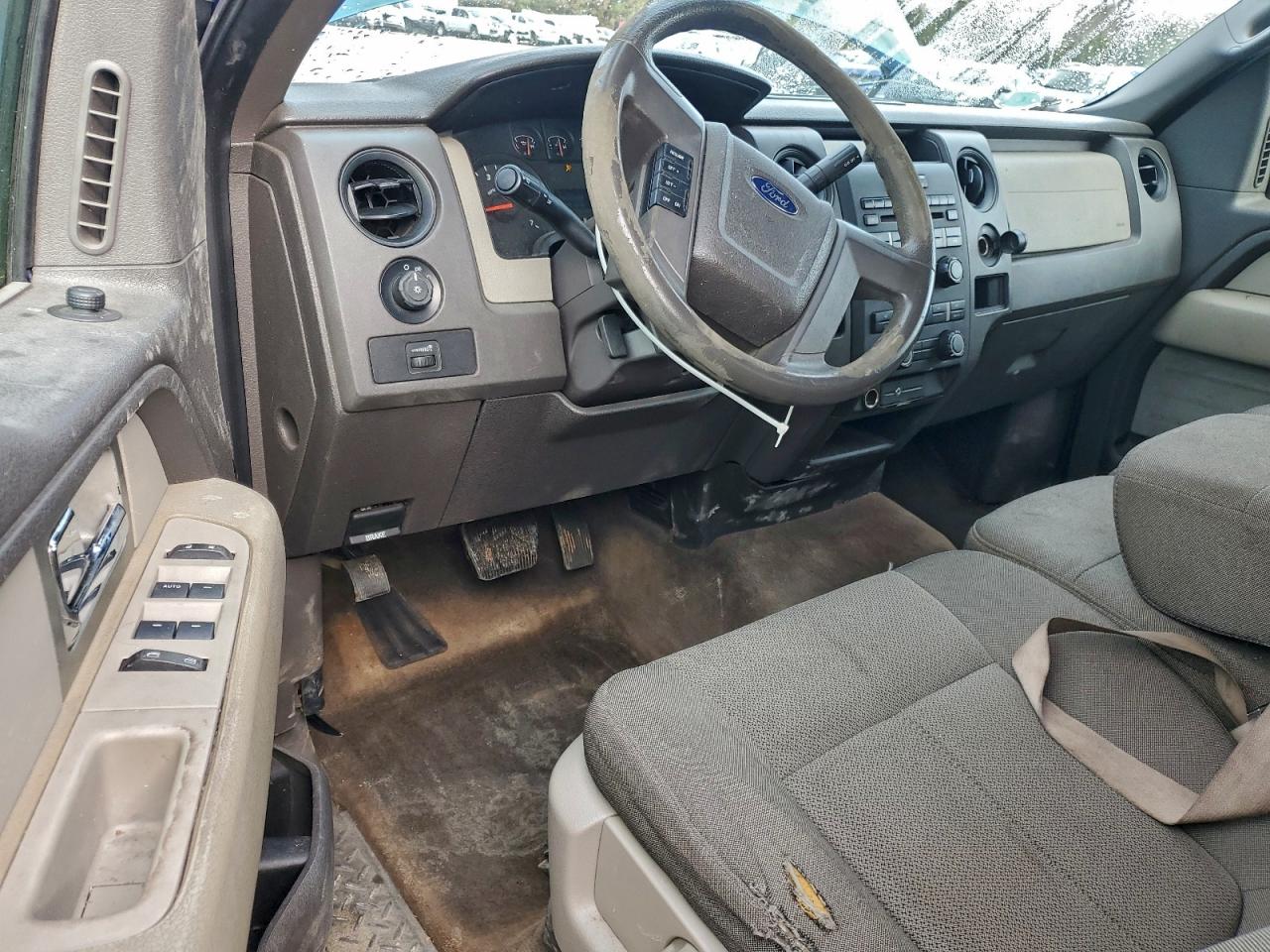 Ford F-150 Super Cab Image 9