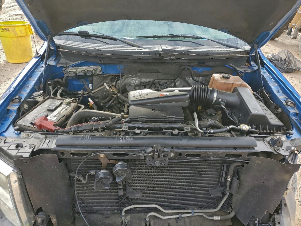 Ford F-150 Super Cab Image 6